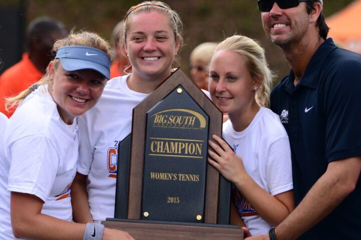 2015 Women's tennis team wins the championship