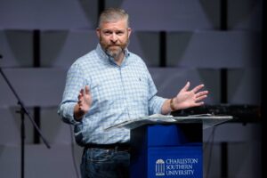 Dr. Steven Wade speaks at the Chapel