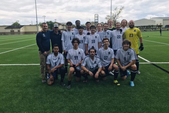 A team pictire of the men's soccer club