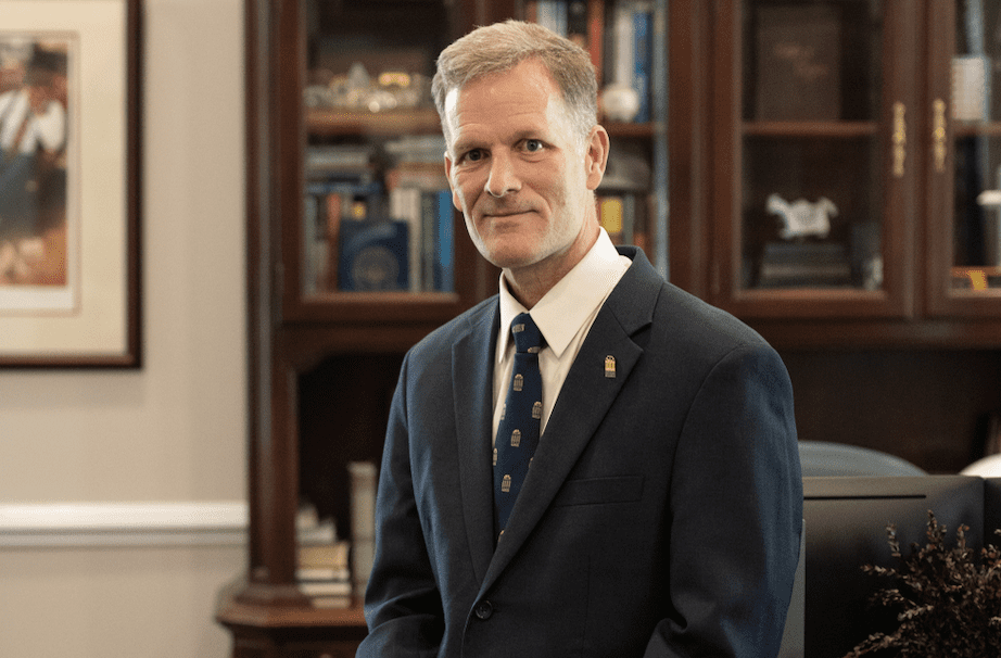 Dr. Dondi Costin